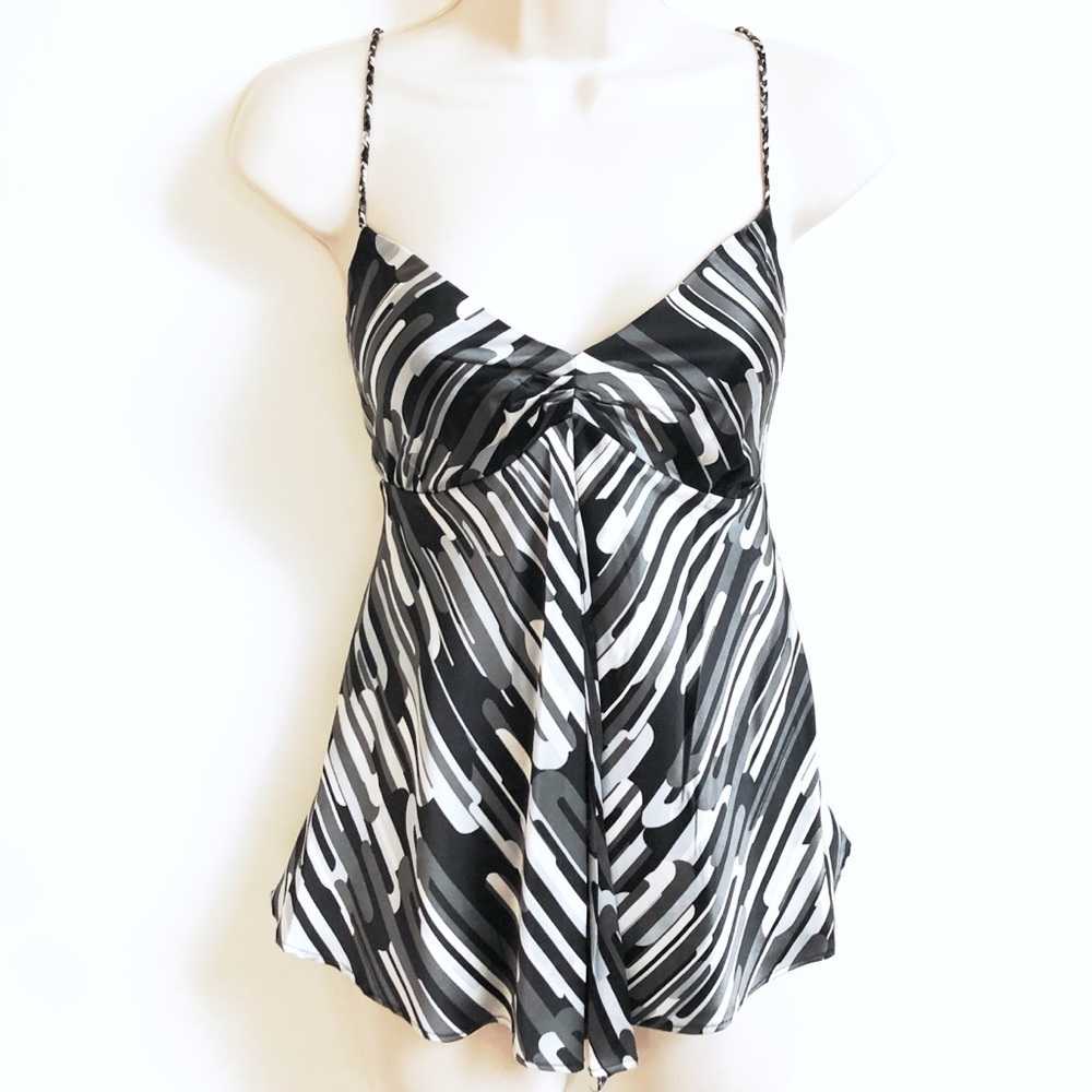 🆕 Adrienne Vittadini silk camisole tank top plunging v neck black white